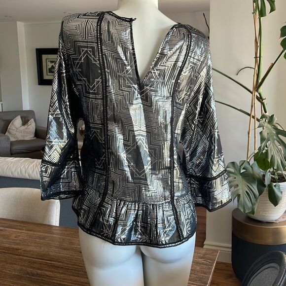 🎀Sass & Bide silk round neck metallic night wings pull over short sleeve blouse - Picture 12 of 12